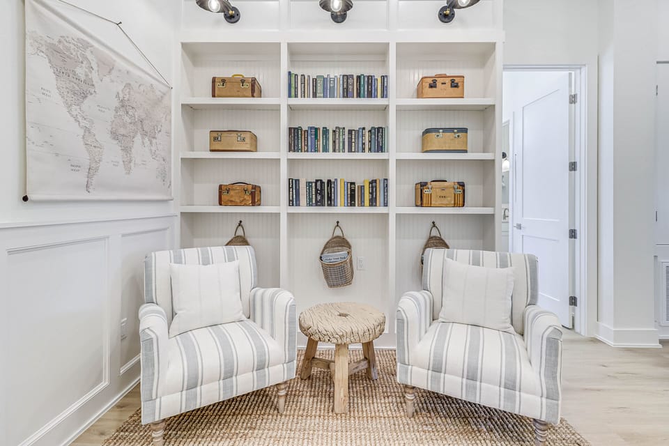 Seating Lounge, 2nd Floor