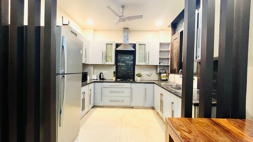 Fully loaded modular Kitchen with Stovetop and all cooking amenities