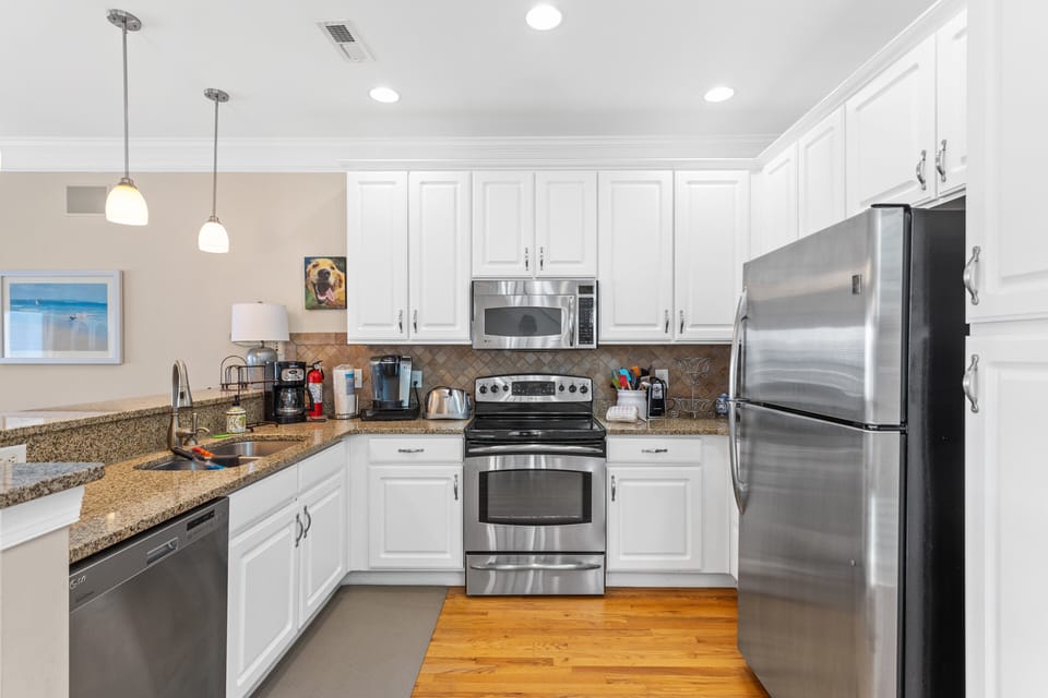 Fully Equipped Kitchen with Stainless Steel Appliances