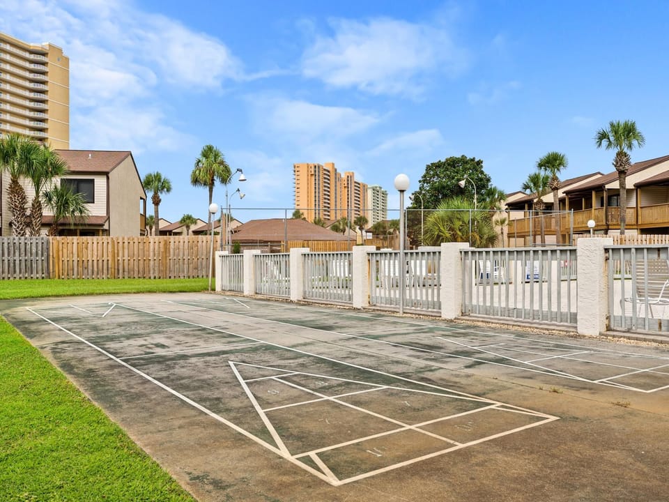 Community Shuffleboard