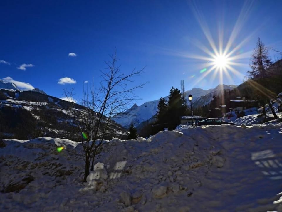 Snow and ski sports