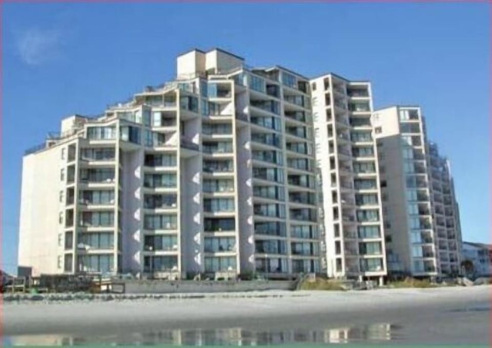 Condo, 2 Bedrooms | Exterior