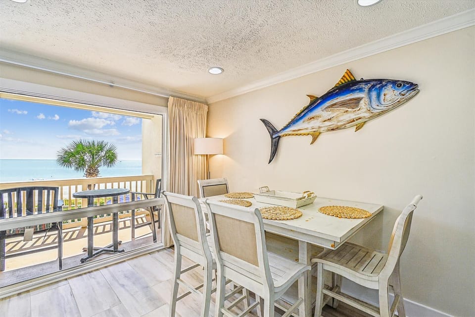 : Elegant Coastal Dining