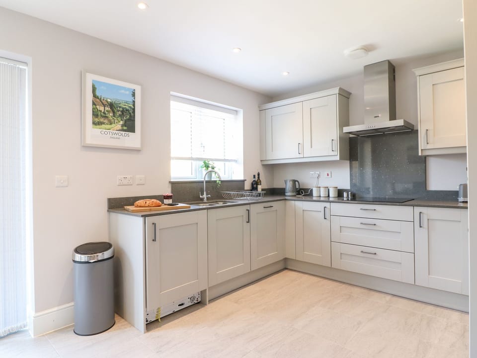 Fridge, dishwasher, electric kettle, toaster