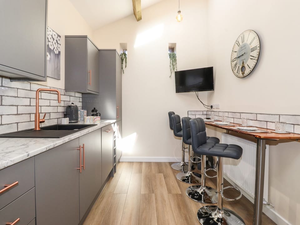 Fridge, dishwasher, electric kettle, toaster