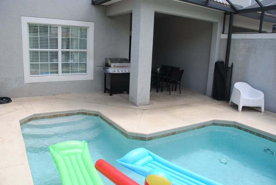 Pool, Water, Floor, Swimming Pool, Hot Tub