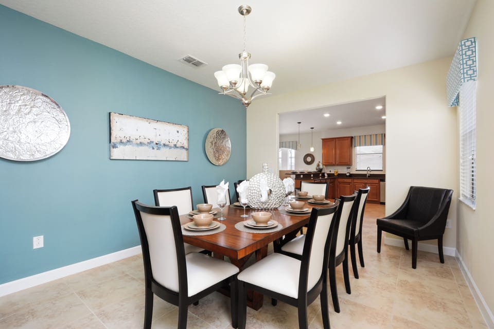 Chair, Furniture, Indoors, Dining Room, Room