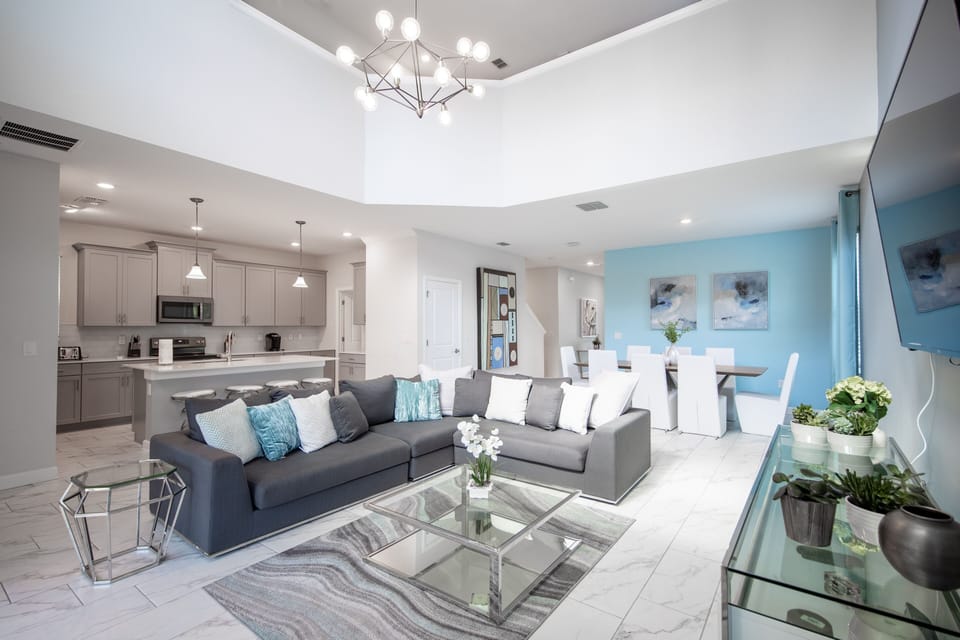 Living Room, Room, Indoors, Furniture, Couch