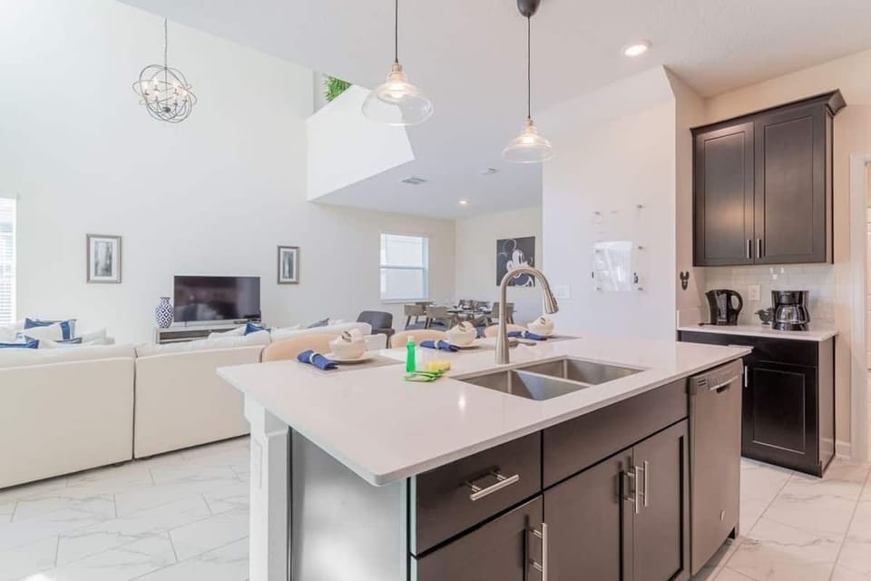 Indoors, Room, Kitchen, Kitchen Island, Building