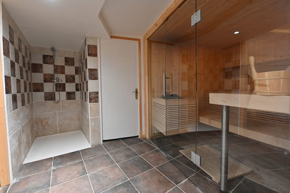 Couples treatment rooms, Turkish bath, body treatments