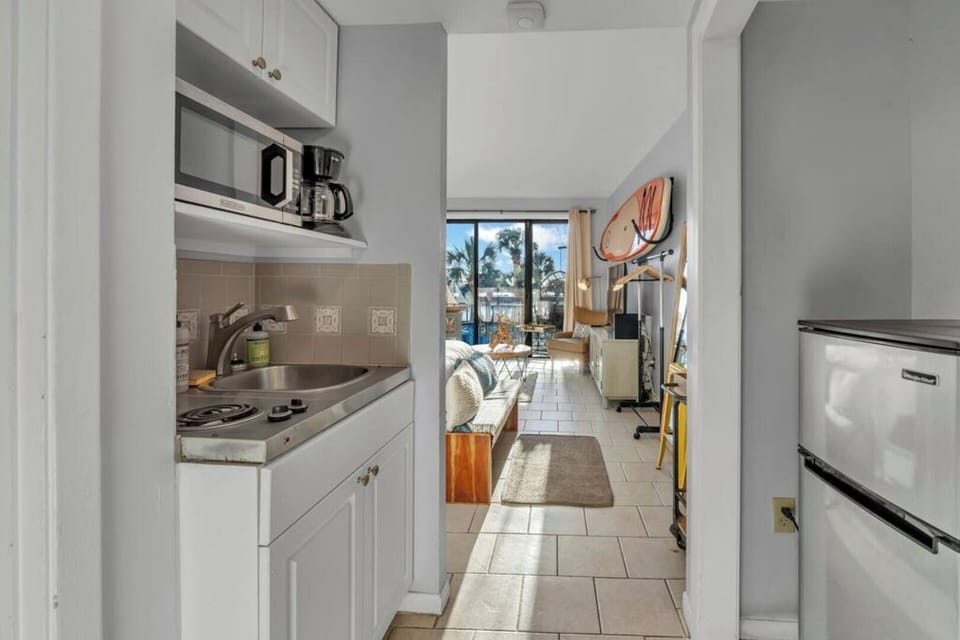 Fully equipped with modern appliances.