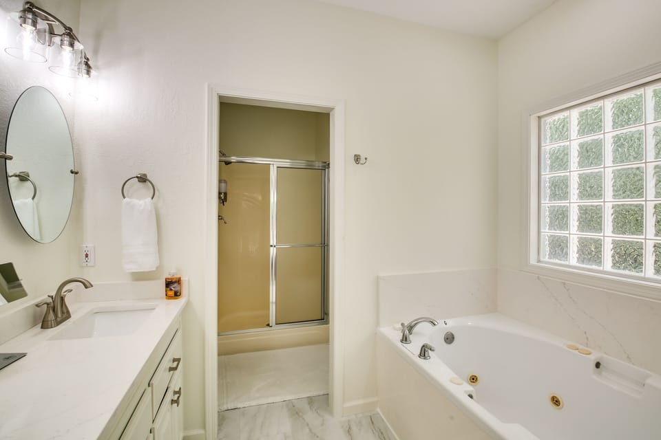 En-Suite Bathroom | Access via Bedroom 1 | Complimentary Toiletries