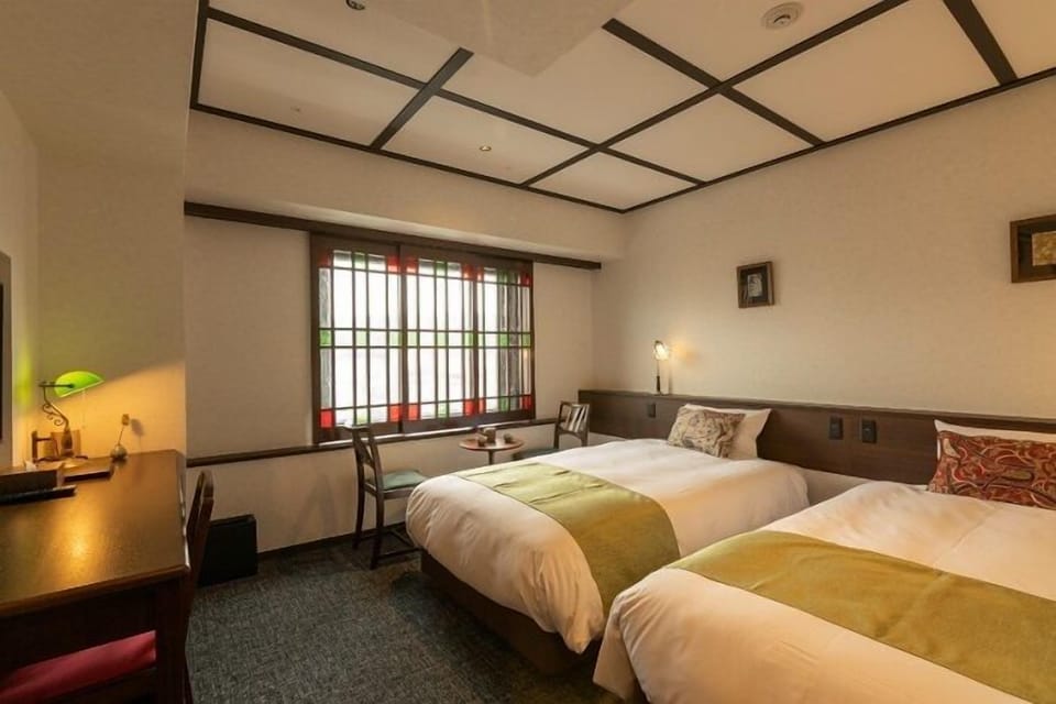 Down comforters, in-room safe, desk, laptop workspace