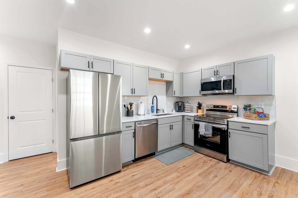 fully remodeled Kitchen