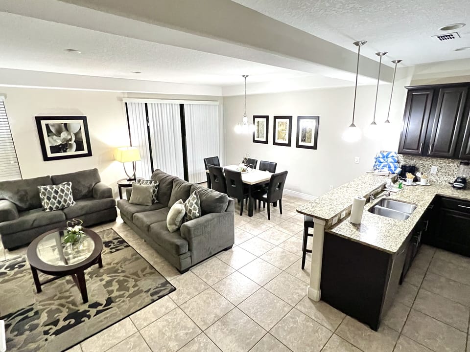 Townhome, 4 Bedrooms | Living area
