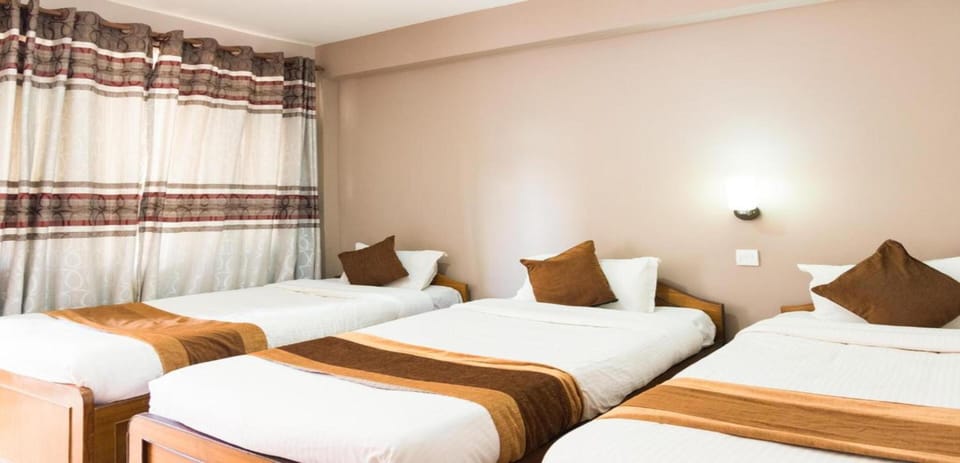 Deluxe Triple Room | Free WiFi, bed sheets