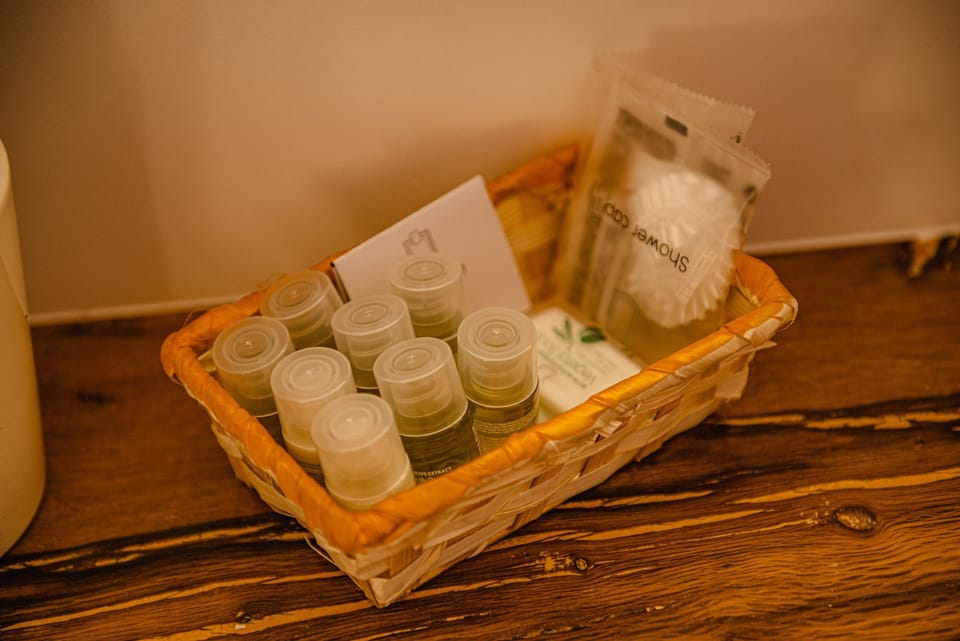 Bathroom amenities