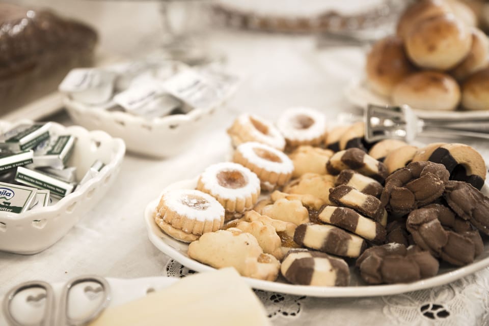 Daily continental breakfast for a fee