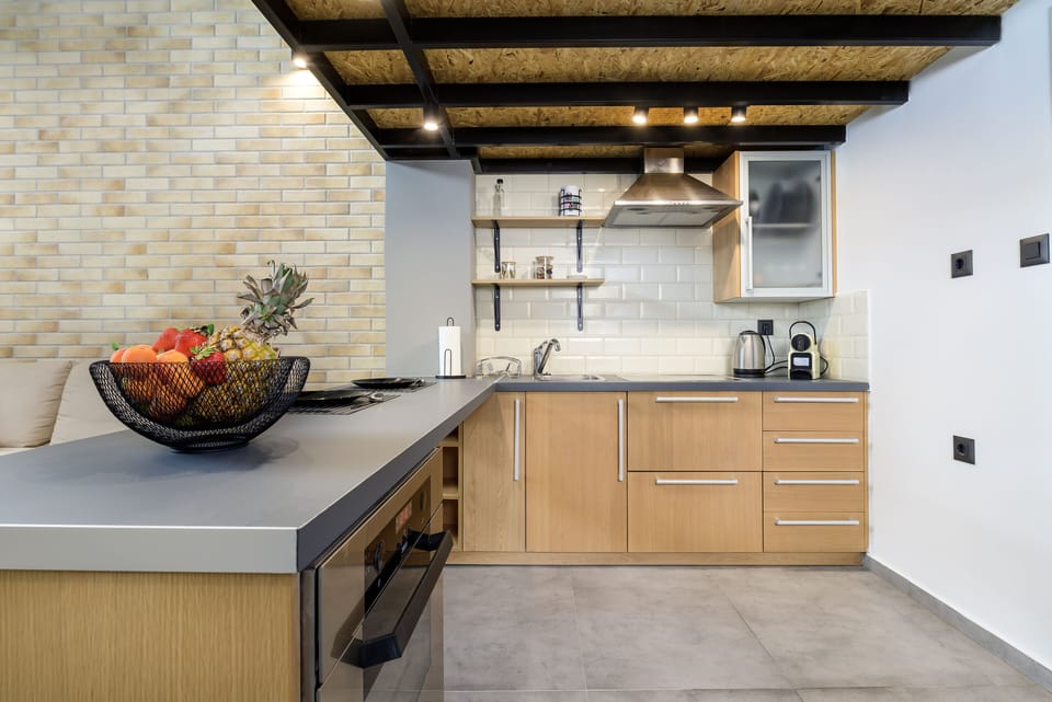 Apartment | Private kitchen | Electric kettle, toaster, cleaning supplies