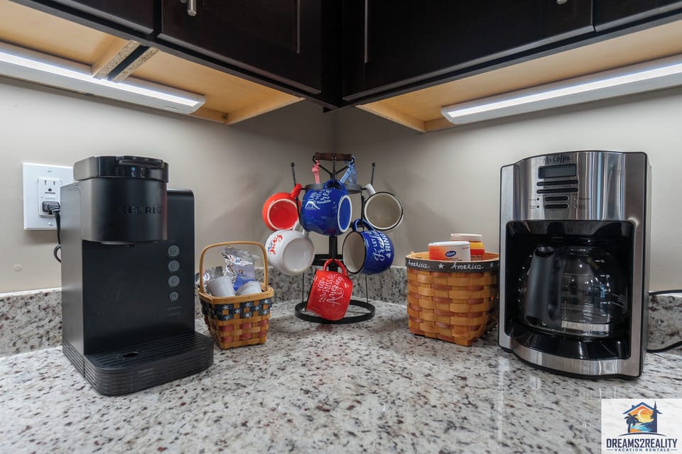 Both Traditional Drip and Keurig Single