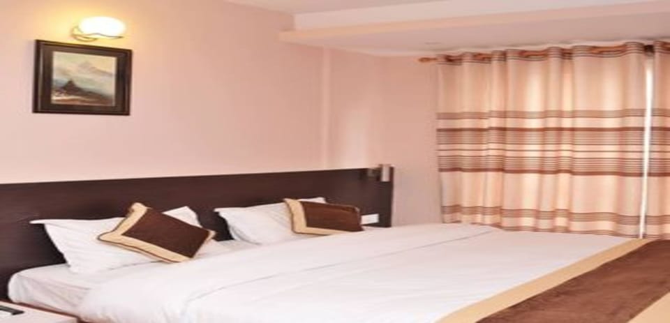 Triple Room | Free WiFi, bed sheets