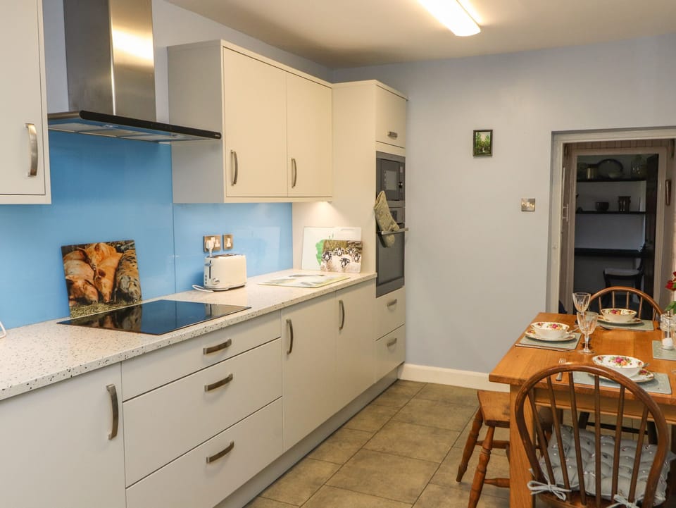 Fridge, dishwasher, electric kettle, toaster