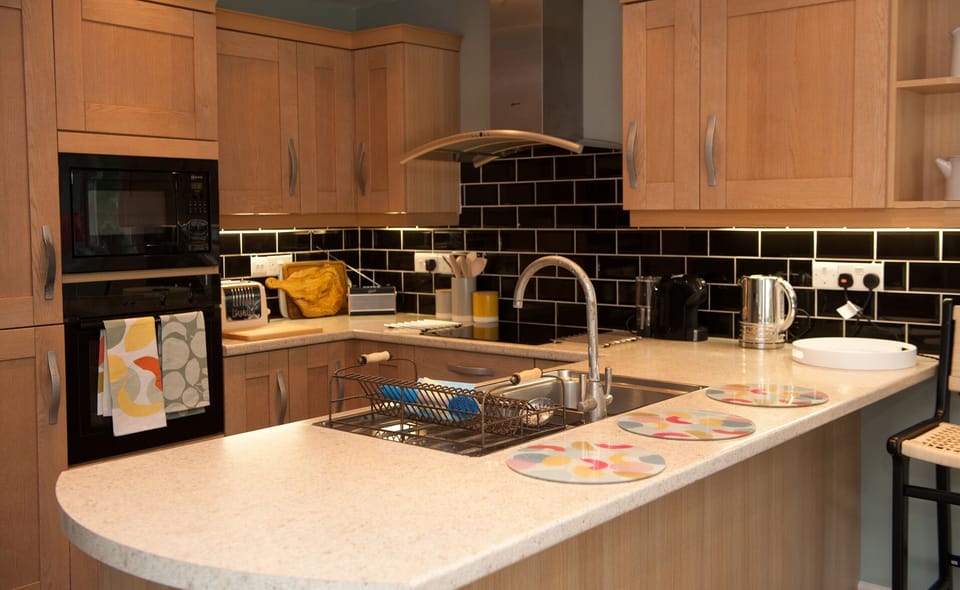 Fridge, dishwasher, electric kettle, toaster
