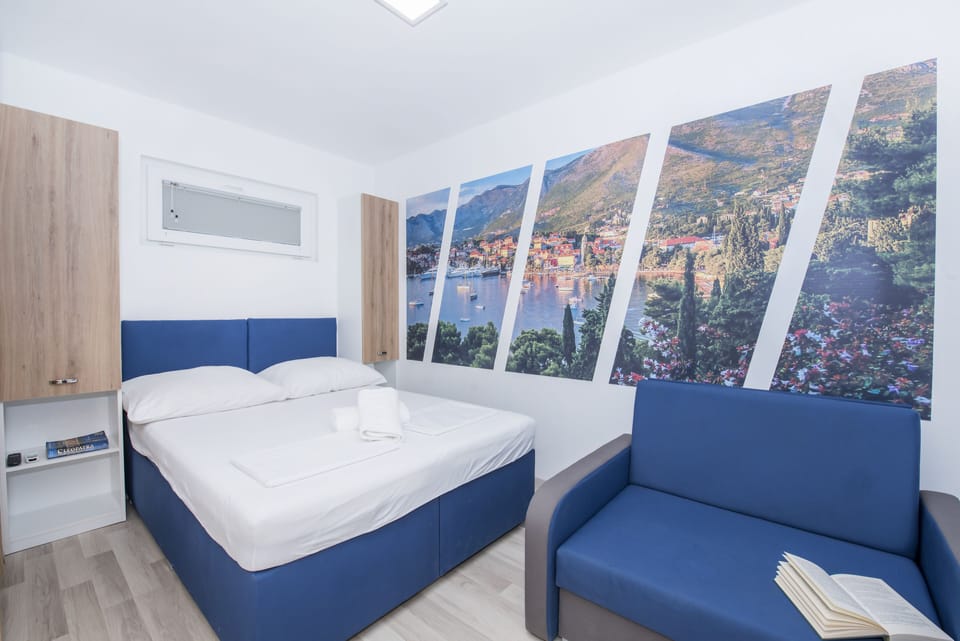 Premium Studio | Free WiFi