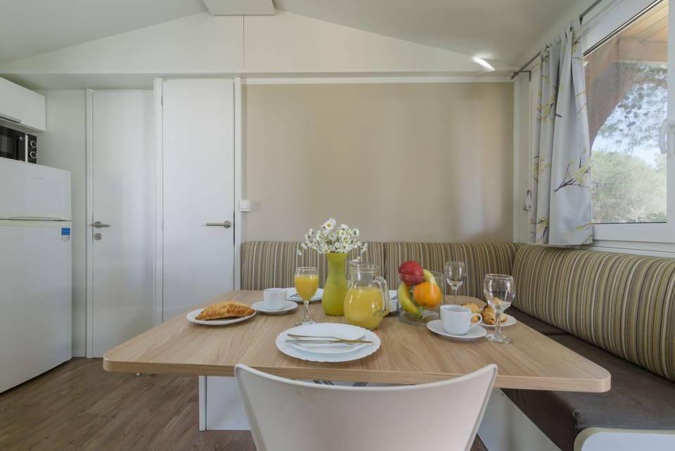 Standard Mobile Home | Free WiFi