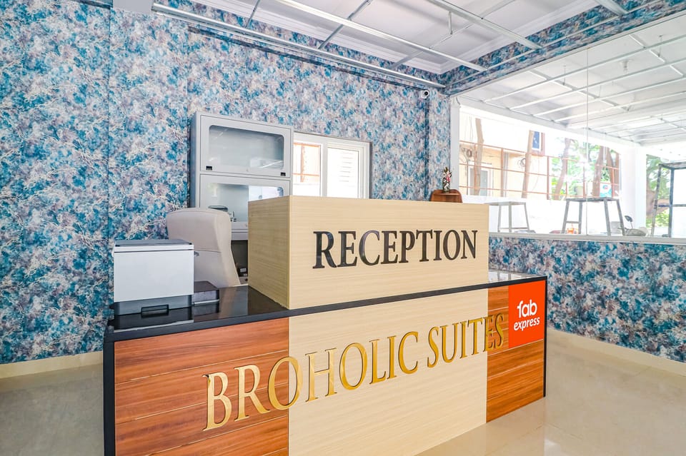 FabHotel Broholic Suites, U.S. Consulate - U.S. Consulate Hotel in Hyderabad