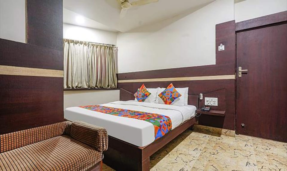 Deluxe Room | Egyptian cotton sheets, premium bedding, in-room safe, free WiFi