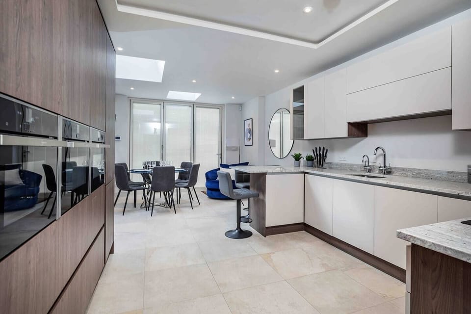 Kitchen diner
