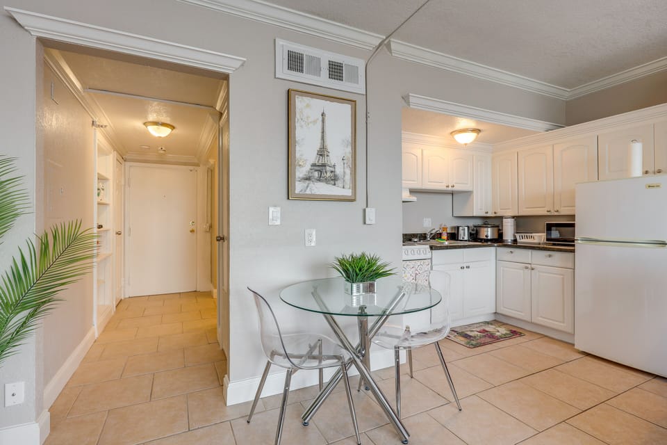 Dining Area | Dishware + Flatware Provided