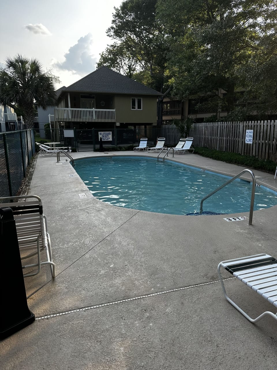 Small pool 5ft In front of cottage