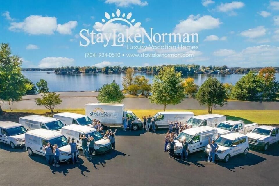 House, Multiple Beds (Ambassador Ridge w/Optional Boat Rent) | Parking | Free self parking