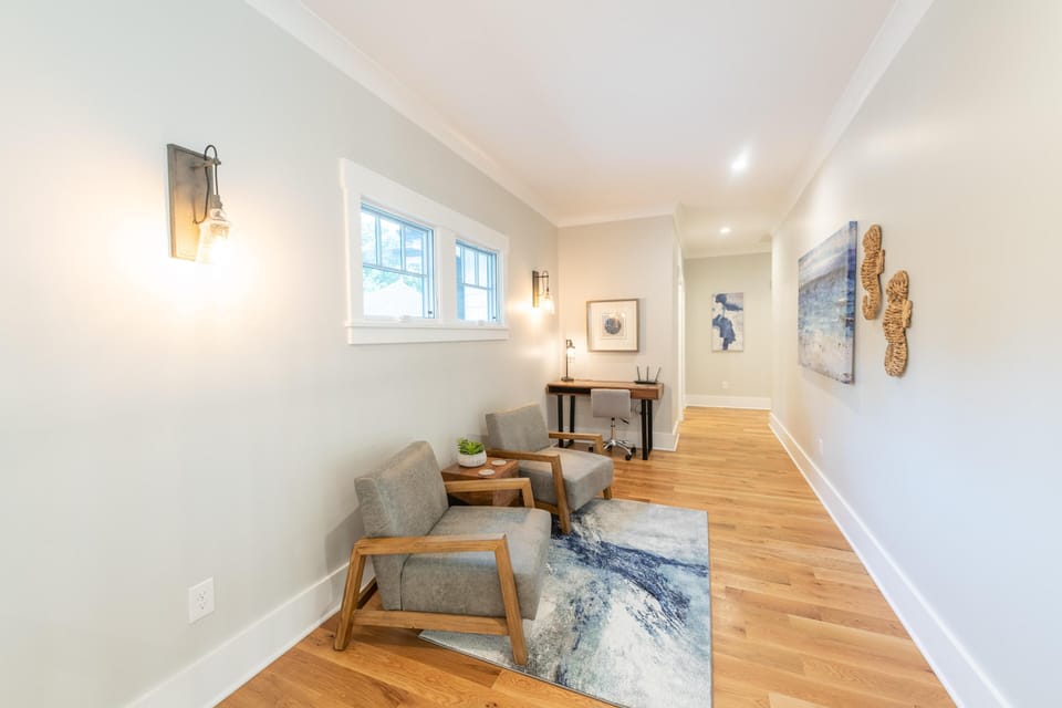 House, Multiple Beds (Northshore Landing) | Living area