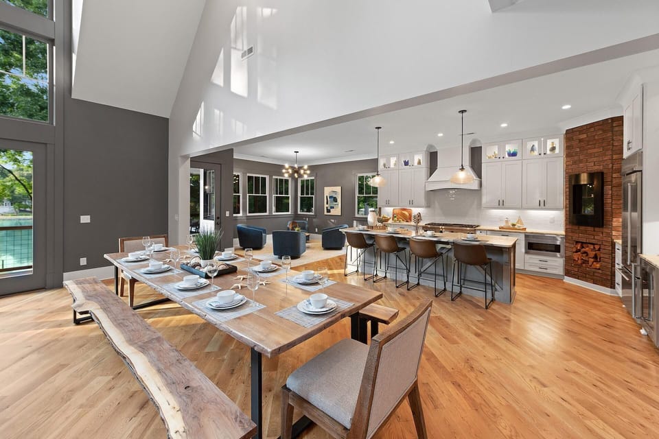 House, Multiple Beds (Northshore Landing) | Dining