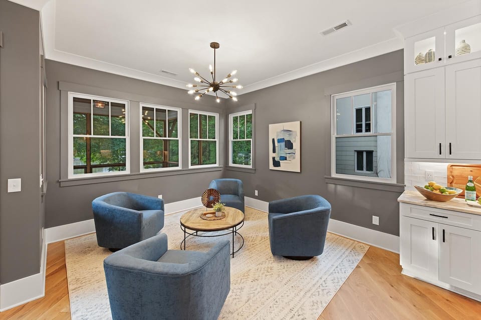 House, Multiple Beds (Northshore Landing) | Living area