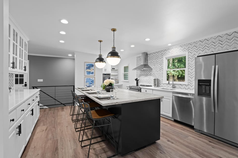 House, Multiple Beds (Queens Cove) | Private kitchen | Oven, toaster