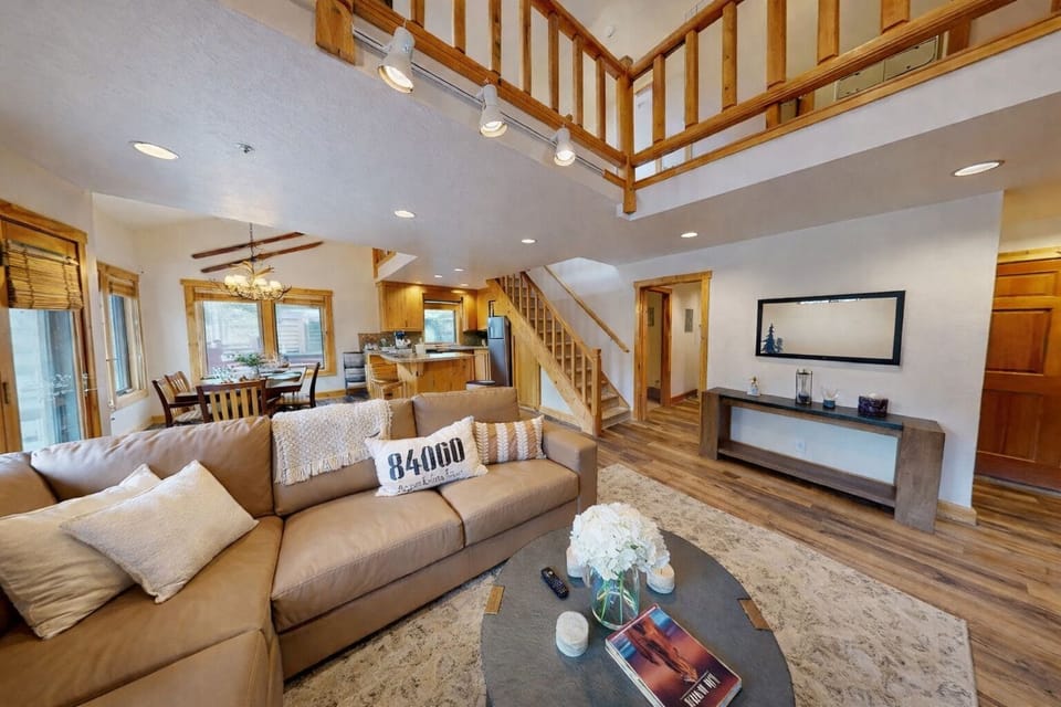 Condo, 3 Bedrooms | Living area | Smart TV