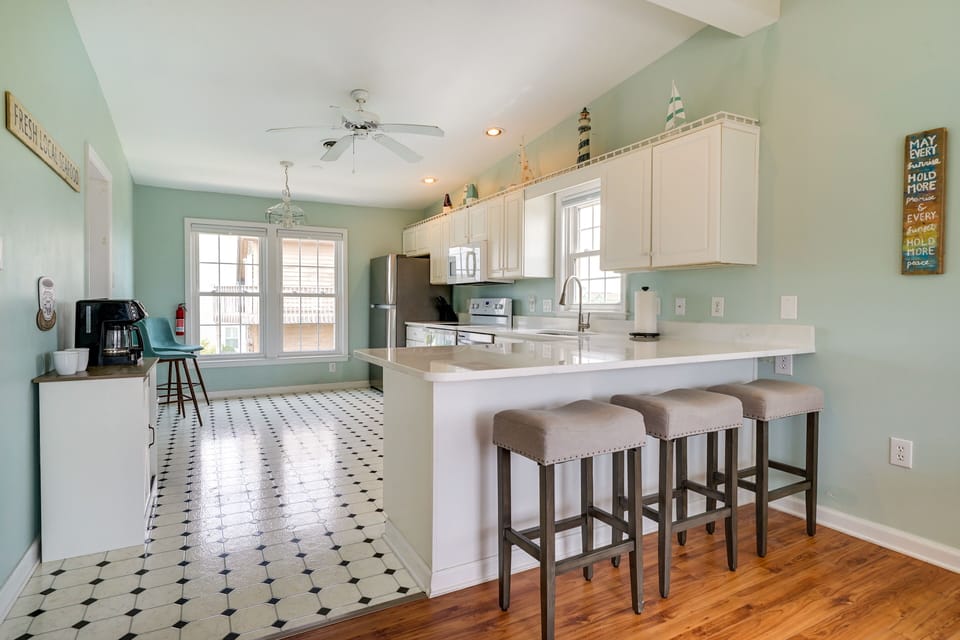 Kitchen | Coffee Maker | Dishwasher | Spices | Toaster