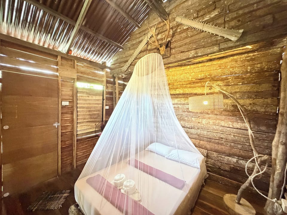 Basic Double Room | 1 bedroom, premium bedding, desk, iron/ironing board