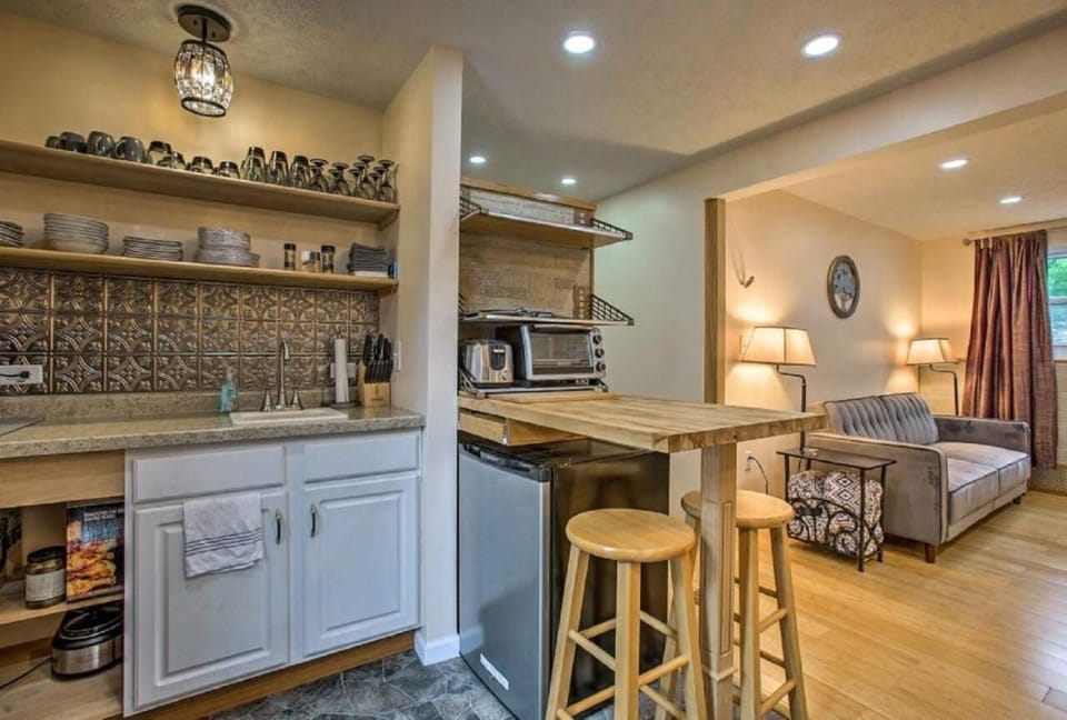 Kitchenette