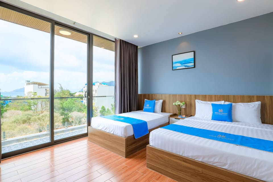 Deluxe Double or Twin Room | Desk, laptop workspace, WiFi (free)