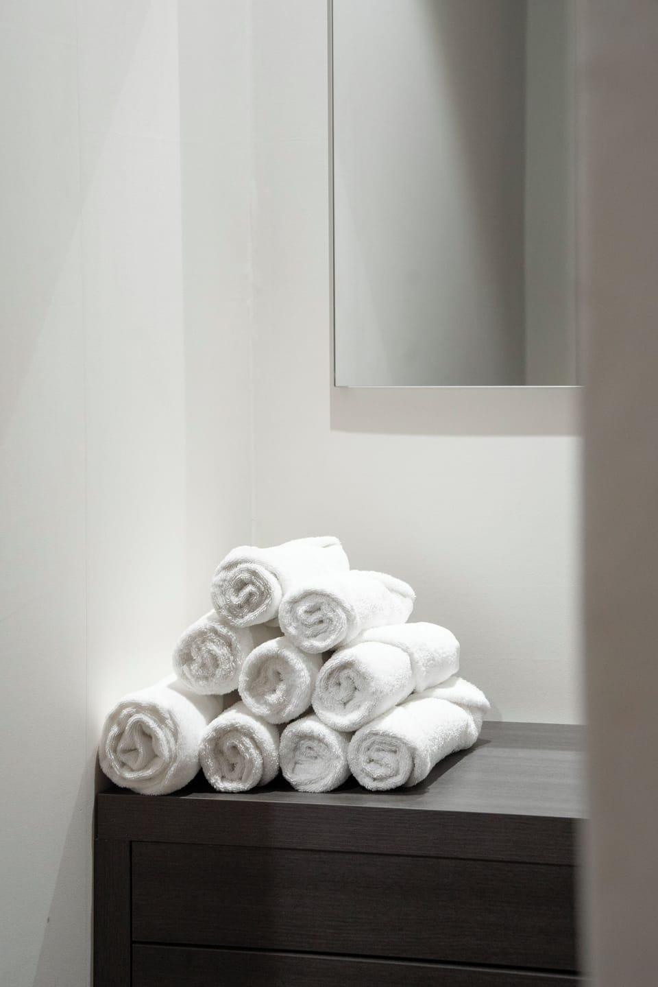 Deluxe Twin Room | Bathroom | Bathrobes, slippers, bidet, towels