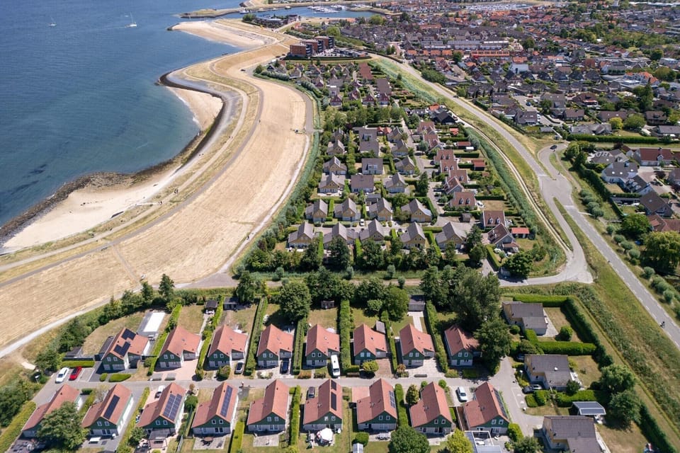 Surroundings [summer] (1-5 km)