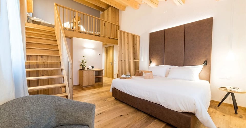 Suite | 1 bedroom, hypo-allergenic bedding, down comforters, memory foam beds
