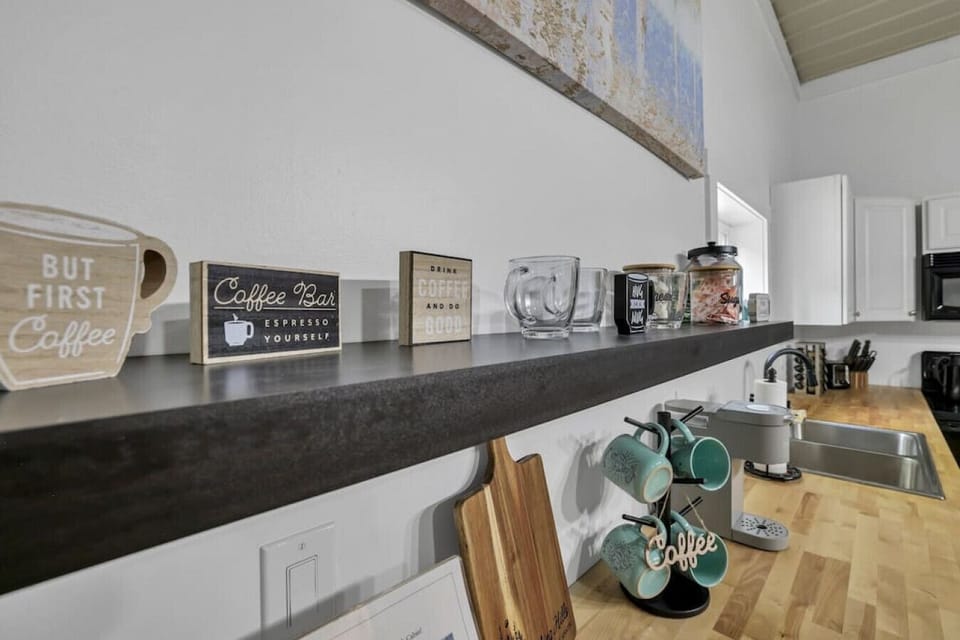 Kitchen counter