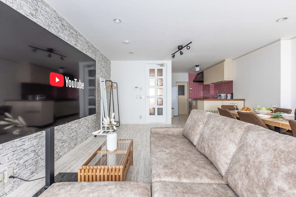 Classic House | Living area