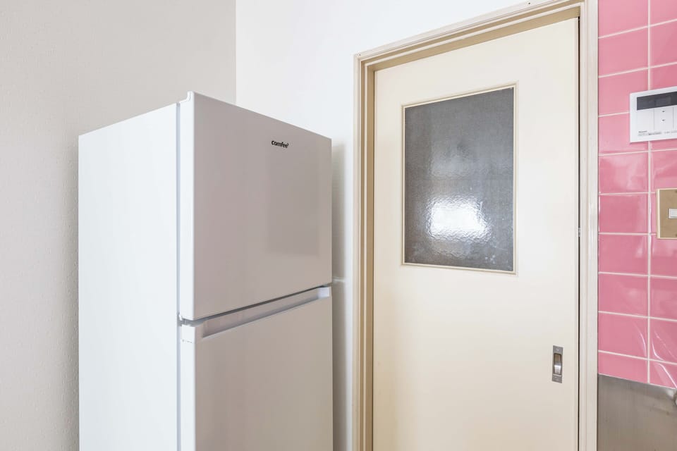 Classic House | Private kitchen | Fridge, microwave, toaster, rice cooker
